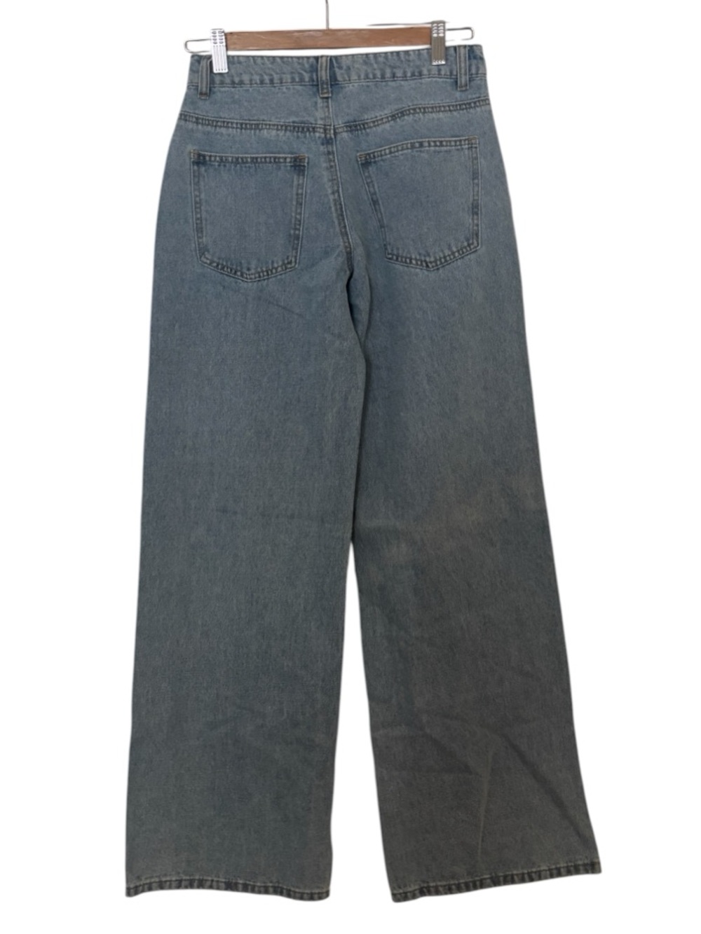 NWT Edikted Raelynn Washed Low Rise Jeans - Picture 4 of 4